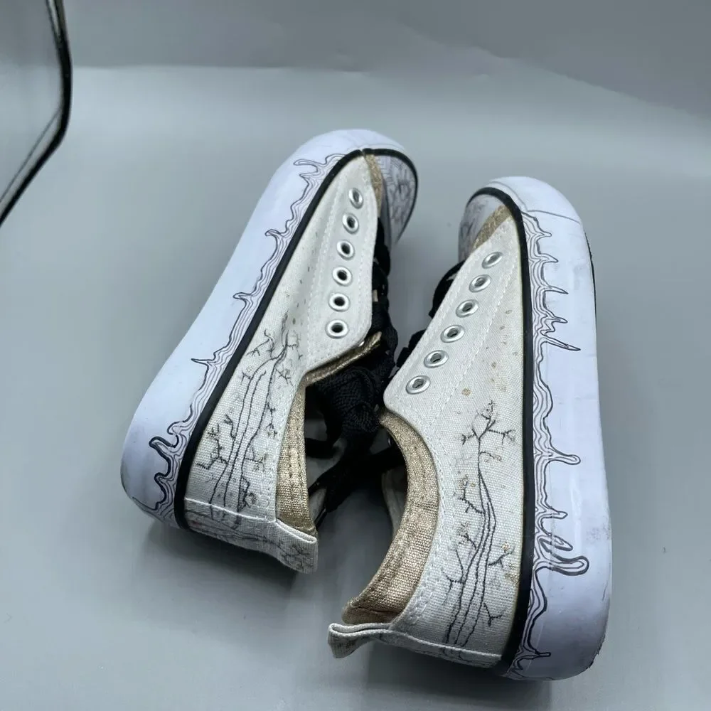 New without tags Twisted  step into and out of tennis shoe size 6